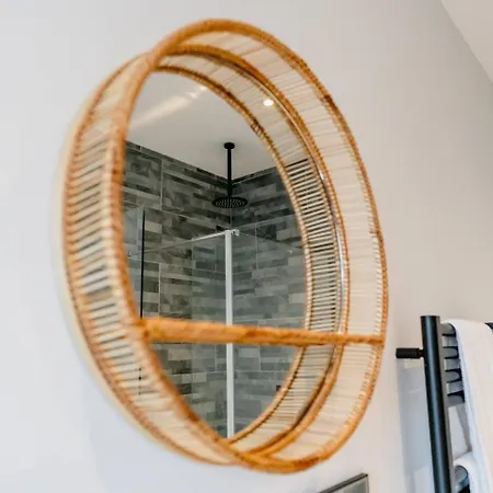 Holiday home Sawley Above Rubies Canal, Cafes, Bars! *