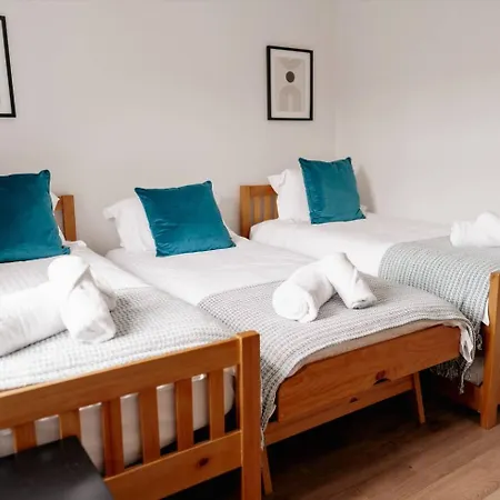 Sawley Above Rubies Canal, Cafes, Bars! Holiday home *