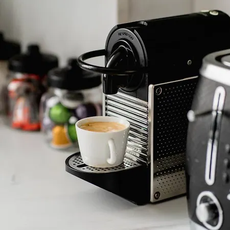 Sawley Above Rubies Canal, Cafes, Bars! * Skipton