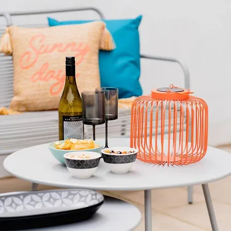 Sawley Above Rubies Canal, Cafes, Bars! Skipton