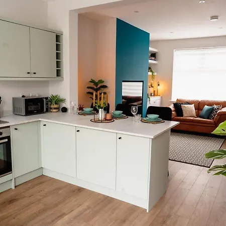 Sawley By Above Rubies - Modern, Stylish, 2 Bedroom House In *