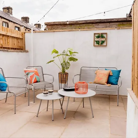 Sawley By Above Rubies - Modern, Stylish, 2 Bedroom House In