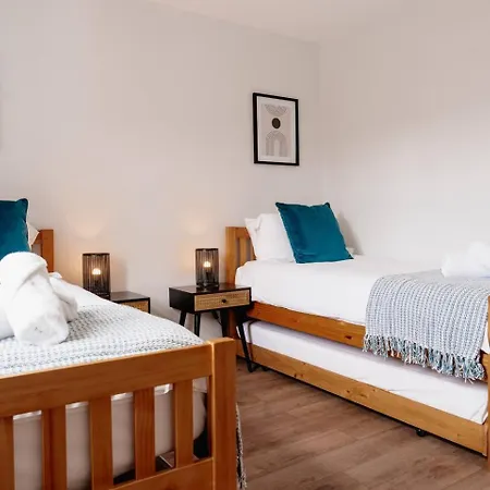 Casa vacanze Modern House, Sleeps 5, Canal & Parking Skipton