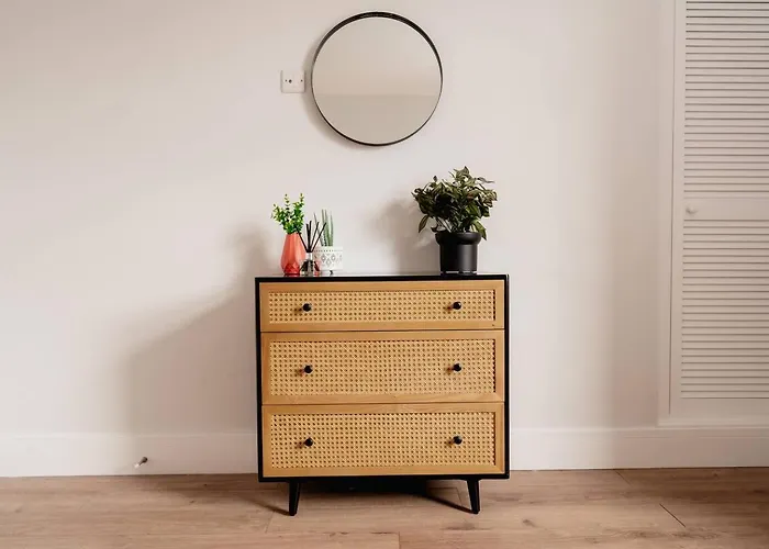 Vakantiehuis Modern House, Sleeps 5, Canal & Parking Skipton